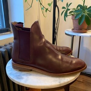 Everlane Chelsea Boot in Burgundy sz 8